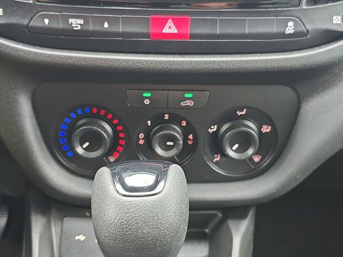 Used 2021 RAM ProMaster City Tradesman image 17