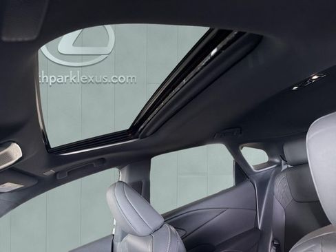 Certified 2024 Lexus RX 350 FWD w/ Technology Package image 21