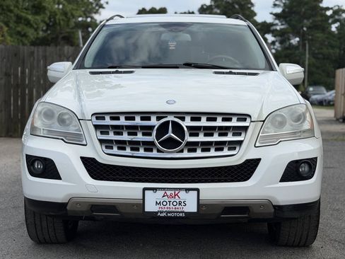 Used 2010 Mercedes-Benz ML 350 4MATIC image 3