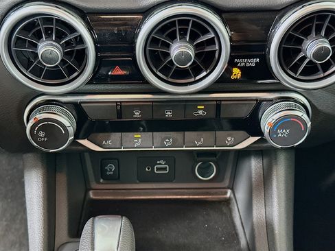 Used 2025 Nissan Sentra S image 22