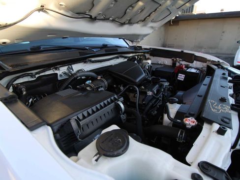 Used 2020 Toyota Tacoma SR image 38