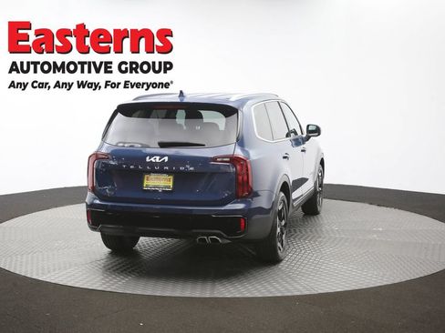 Used 2025 Kia Telluride S FWD image 41