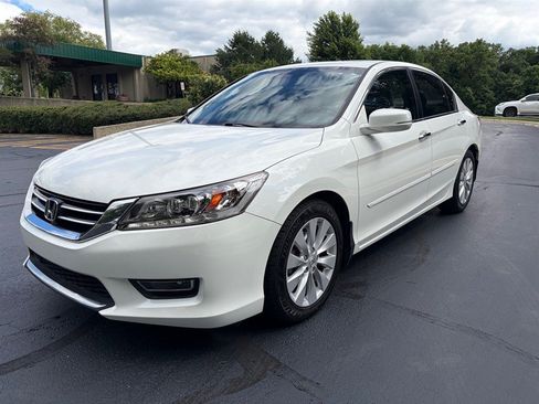 Used 2013 Honda Accord Touring image 28
