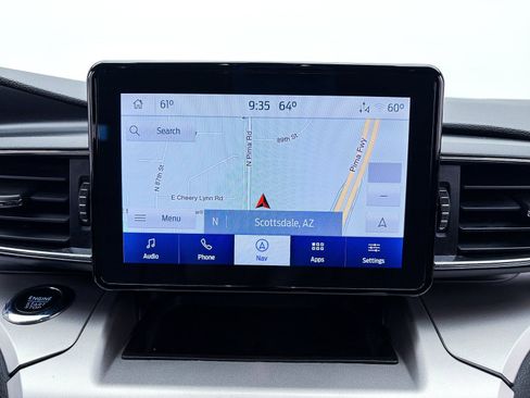 Used 2022 Ford Explorer XLT w/ Equipment Group 202A image 6