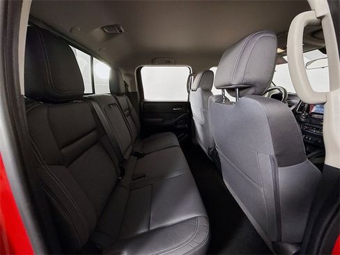 Certified 2022 Nissan Frontier SV image 28