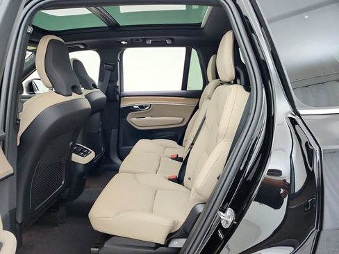 New 2026 Volvo XC90 B6 Plus w/ Protection Package image 28