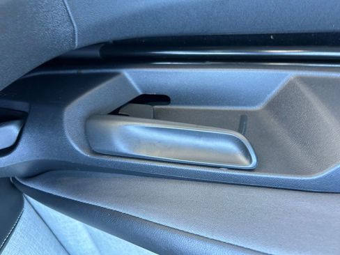 Used 2023 Volkswagen ID.4 Pro image 51