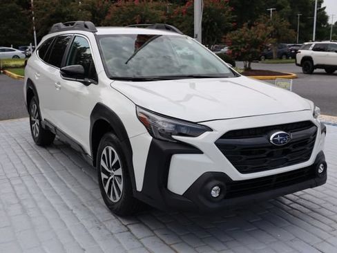 Certified 2024 Subaru Outback Premium AWD/4WD image 7