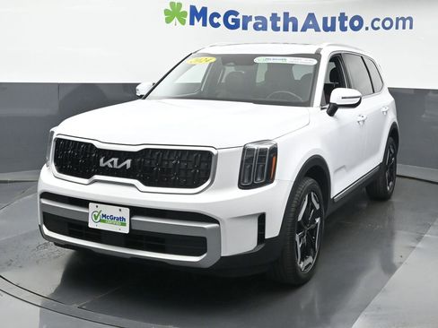 Used 2024 Kia Telluride EX w/ EX Captain's Chair Package image 22