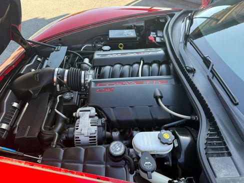 Used 2006 Chevrolet Corvette Convertible w/ Preferred Equipment Group image 28