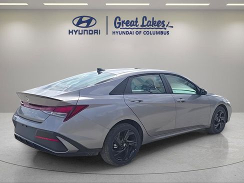 New 2026 Hyundai Elantra Sport FWD image 5