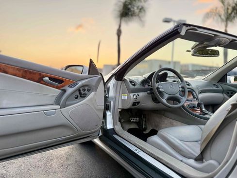 Used 2006 Mercedes-Benz SL 500 image 13