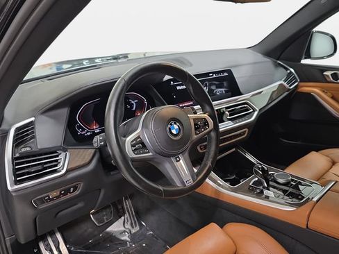 Used 2022 BMW X5 xDrive40i w/ M Sport Package AWD/4WD image 16