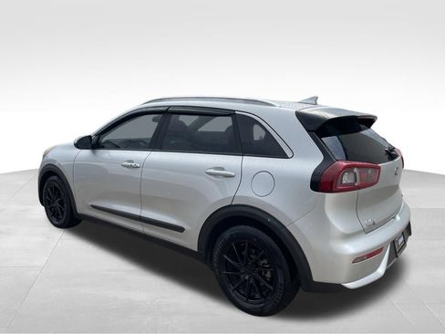 Used 2018 Kia Niro LX FWD image 7