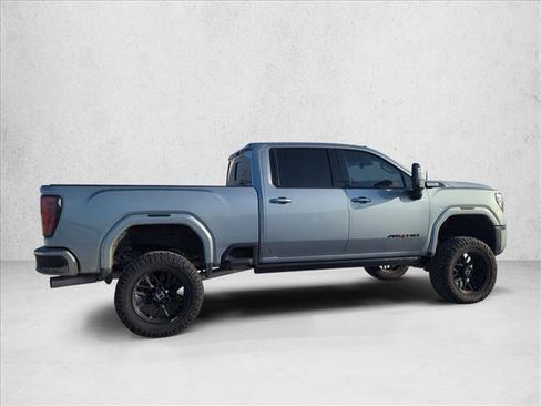 Used 2024 GMC Sierra 2500 AT4 w/ AT4 Premium Plus Package AWD/4WD image 6