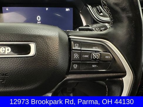 Used 2022 Jeep Grand Cherokee L Laredo w/ Luxury Tech Group I AWD/4WD image 14