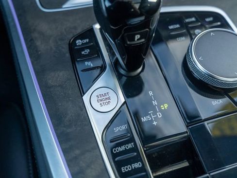 Used 2023 BMW X5 xDrive40i w/ M Sport Package image 33