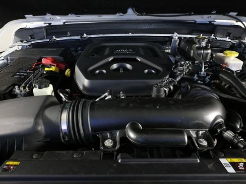 Used 2024 Jeep Wrangler Unlimited Sport AWD/4WD image 36