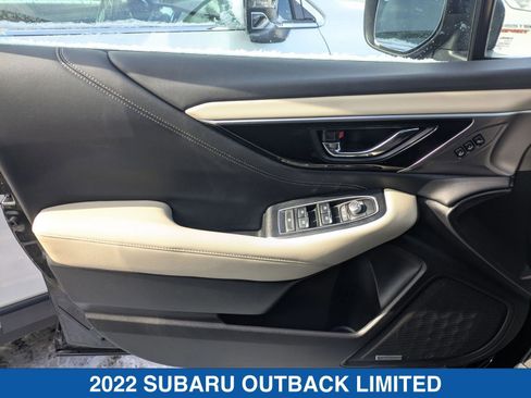 Used 2022 Subaru Outback Limited image 12