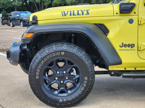 Used 2023 Jeep Wrangler Unlimited w/ Cold Weather Group AWD/4WD image 8