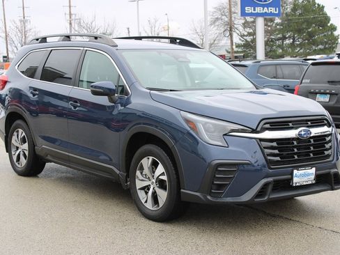 Certified 2023 Subaru Ascent Premium image 3
