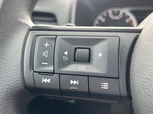 Certified 2024 Nissan Rogue S FWD image 10