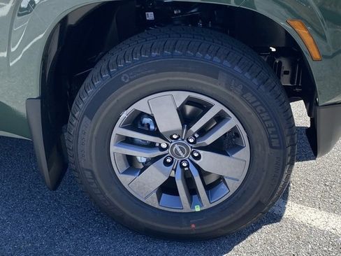 New 2025 Nissan Frontier SV image 11