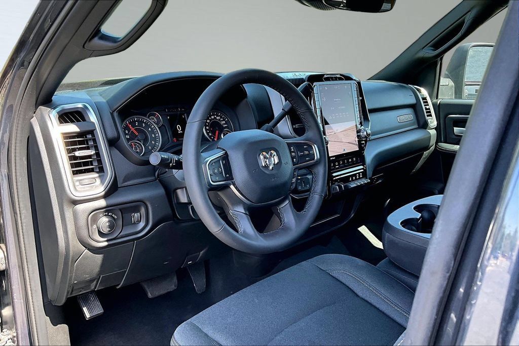 Certified 2026 RAM 2500 Big Horn AWD/4WD image 4