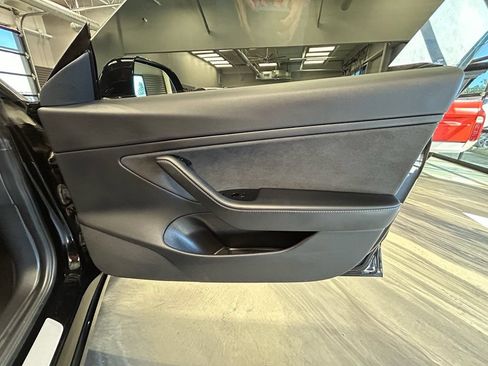 Used 2018 Tesla Model 3 Long Range AWD/4WD image 36