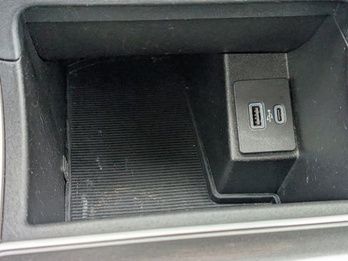 Used 2023 Ford Edge SEL image 24