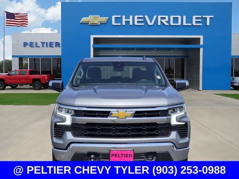 Used 2023 Chevrolet Silverado 1500 LT AWD/4WD image 2