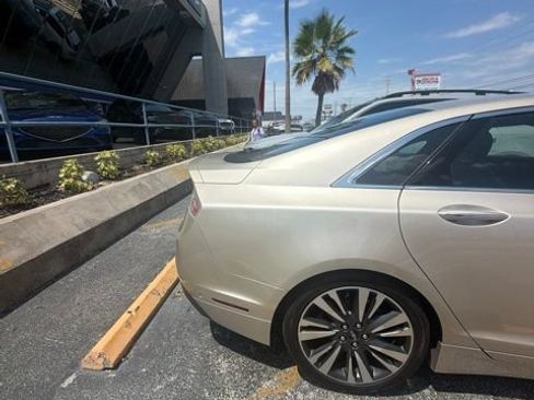 Used 2017 Lincoln MKZ Reserve w/ Technology Package AWD/4WD image 10