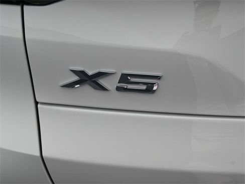 New 2026 BMW X5 xDrive40i w/ Parking Assistance Package image 12