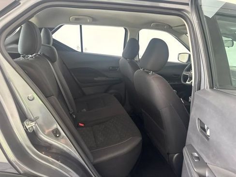 Used 2021 Nissan Kicks S FWD image 25