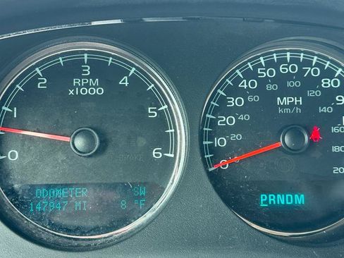 Used 2011 GMC Yukon SLT RWD image 8
