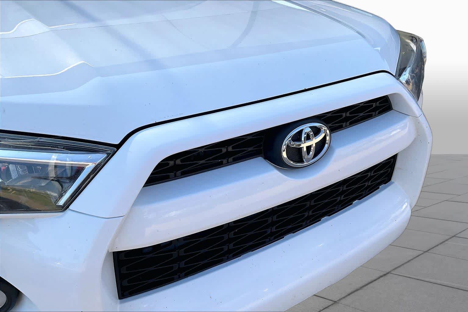 Used 2019 Toyota 4Runner SR5 Premium AWD/4WD image 28