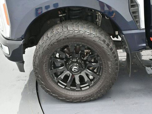 Used 2023 Ford F350 Platinum image 36