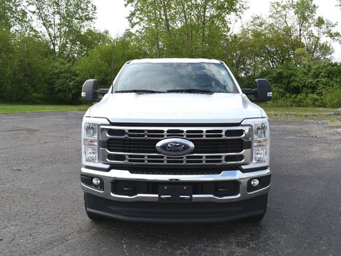 Used 2023 Ford F250 XLT AWD/4WD image 11