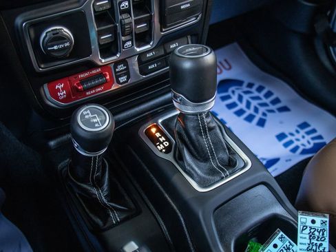 Used 2020 Jeep Gladiator Rubicon AWD/4WD image 18