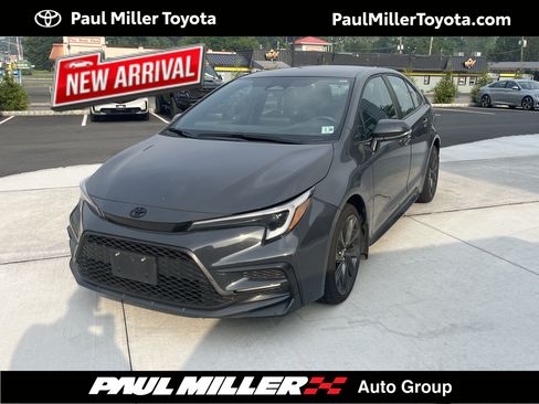 Used 2023 Toyota Corolla SE w/ Carpet Mat Package (TMS) FWD image 1