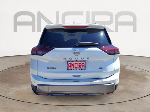 Used 2024 Nissan Rogue SL w/ SL Premium Package FWD image 13