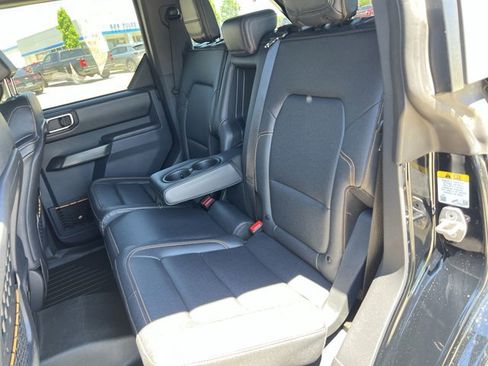 Used 2024 Ford Bronco Badlands AWD/4WD image 25