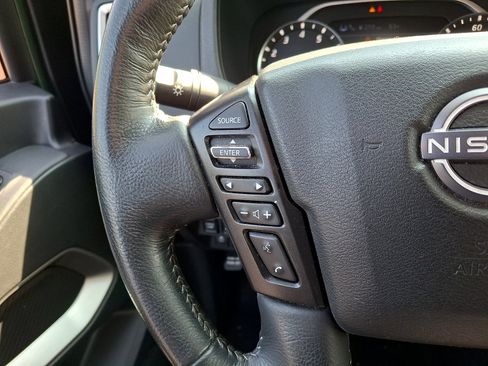 Used 2024 Nissan Frontier SV w/ Technology Package AWD/4WD image 19