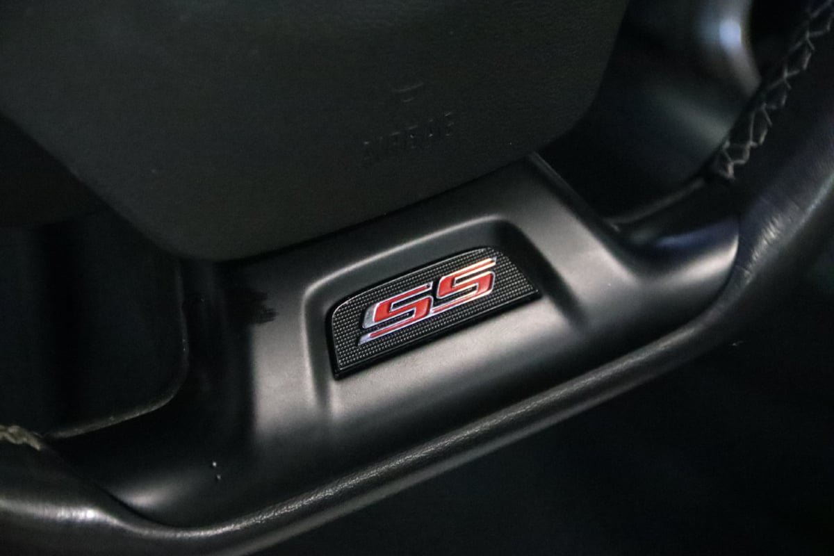 Used 2018 Chevrolet Camaro SS RWD image 18