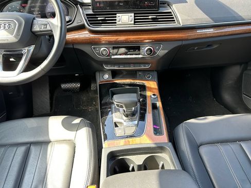 Used 2023 Audi Q5 2.0T Premium Plus w/ Premium Plus Package AWD/4WD image 11