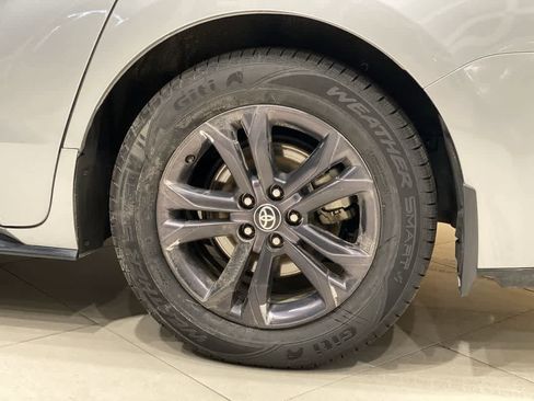 Certified 2025 Toyota Sienna XSE image 13