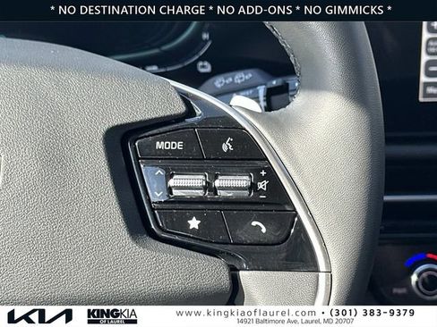 Used 2023 Kia Niro EX w/ EX Cold Weather Package image 9
