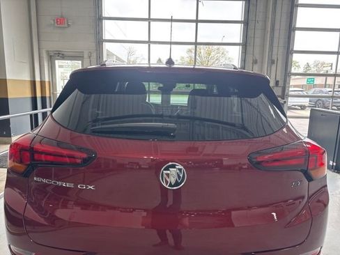 Used 2023 Buick Encore GX Select w/ Sport Touring Package FWD image 7