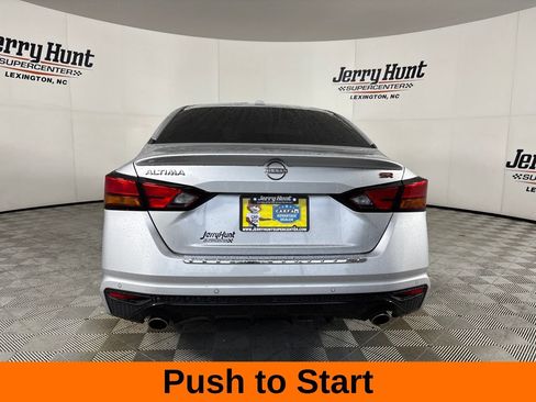 Used 2023 Nissan Altima 2.5 SR w/ SR Premium Package FWD image 7