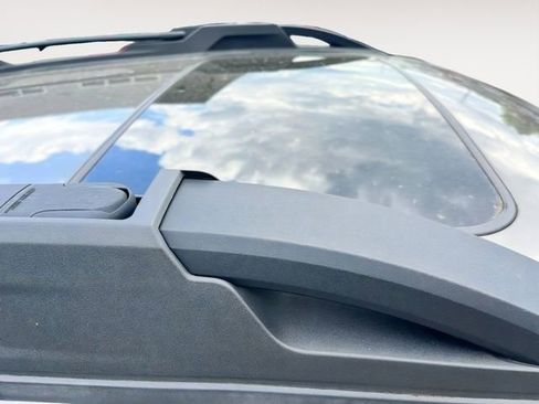 Used 2021 Subaru Outback Limited AWD/4WD image 9